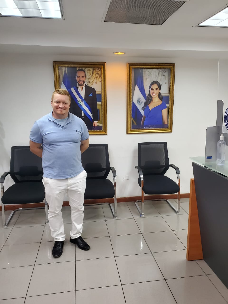 Tesoros Del Pais Green Coffee 5 lb in airsealed Ecotact bag