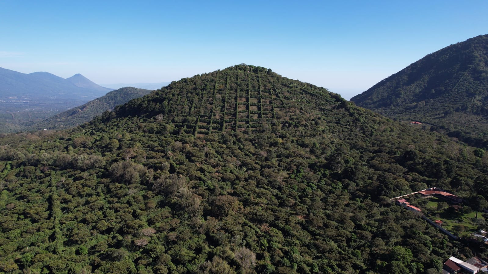 Tesoros Del Pais Green Coffee 5 lb in airsealed Ecotact bag