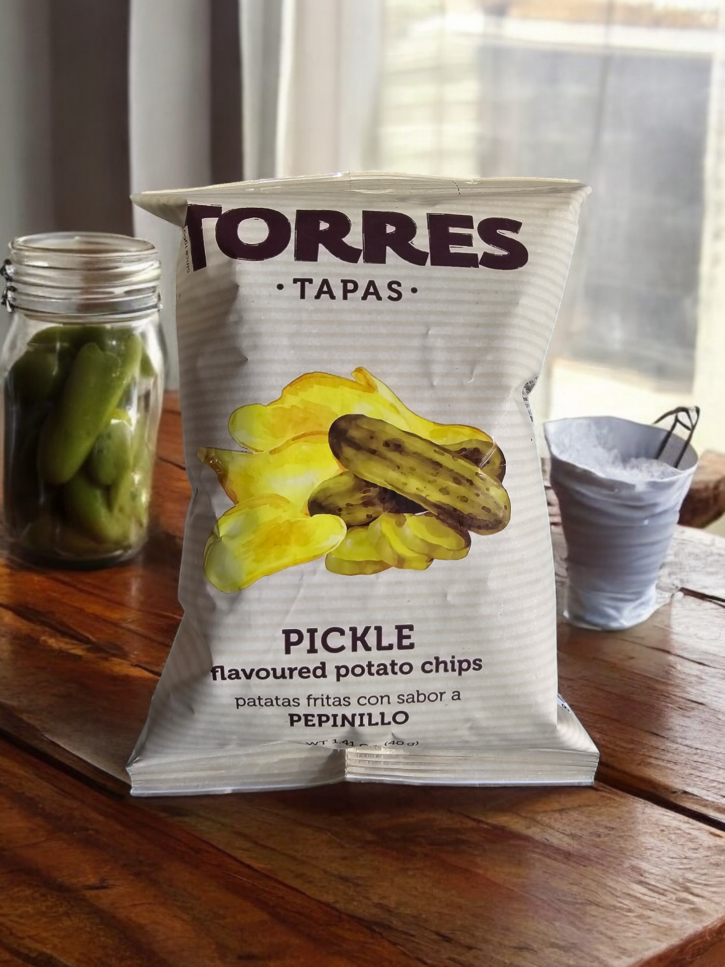 Torres Pickle Pepinillo Potato Chips — Case of 20 (1.41 oz (40g) Bags)