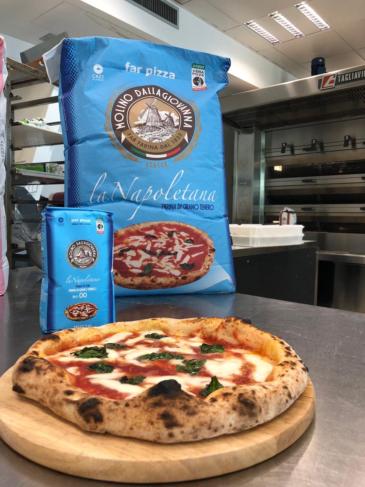 Molino Dallagiovanna Napoletana 00 Pizza Flour 25 kg